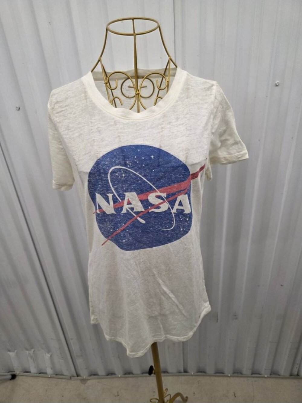 Zoe + Liv T-Shirt Women's Cream S NASA Logo Cotton Blend Short Sleeve Tee